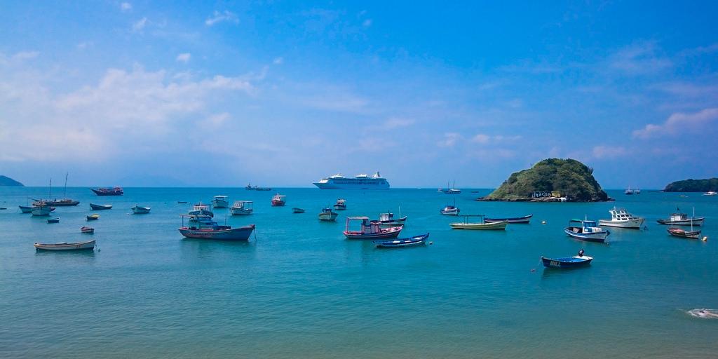 Solas y Solos en Buzios de Carnaval